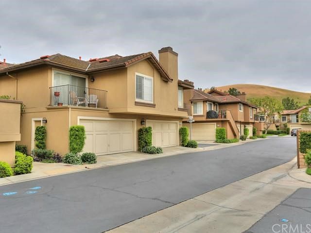 1st image of 8030 E Goldenrod Ln