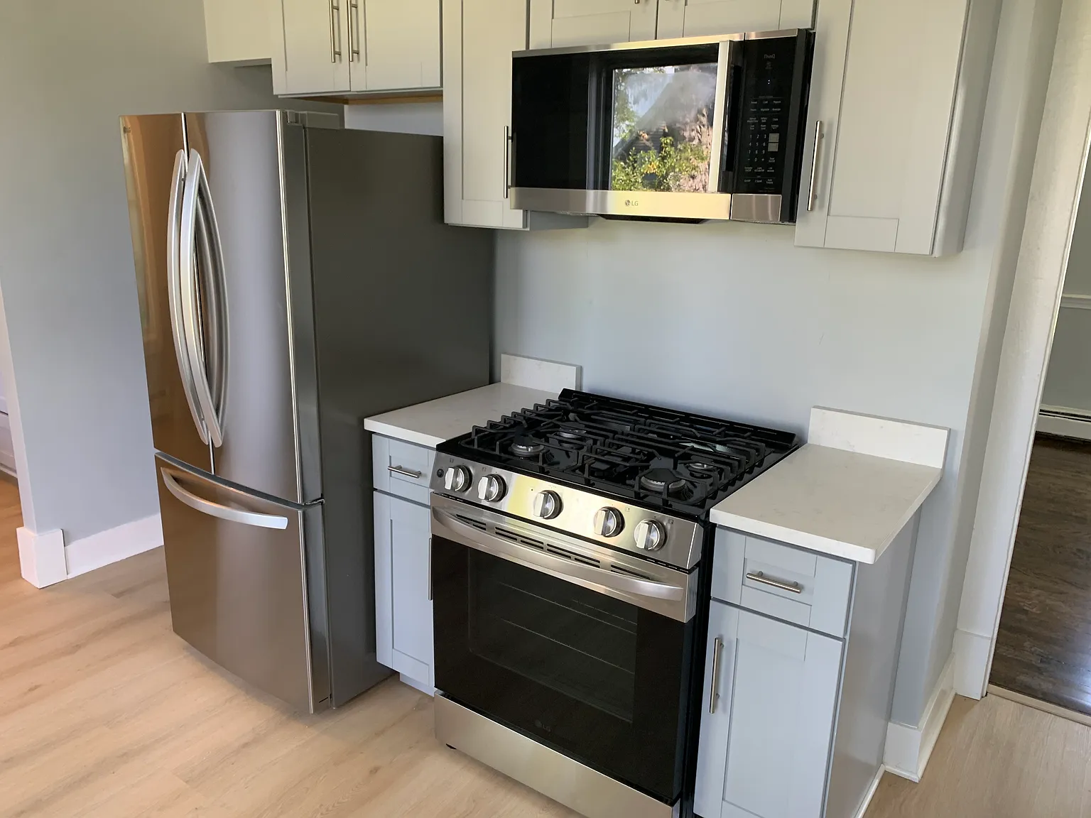 2 bed, $2,200 — Photo 1