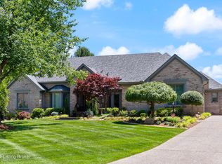 8202 Harrods View Ct, Prospect, KY 40059