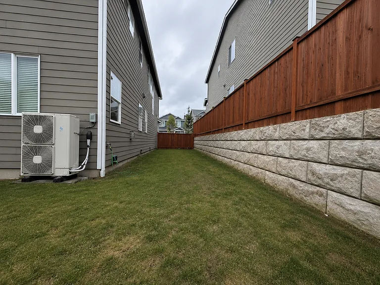 8424 37th Pl NE — Photo 13