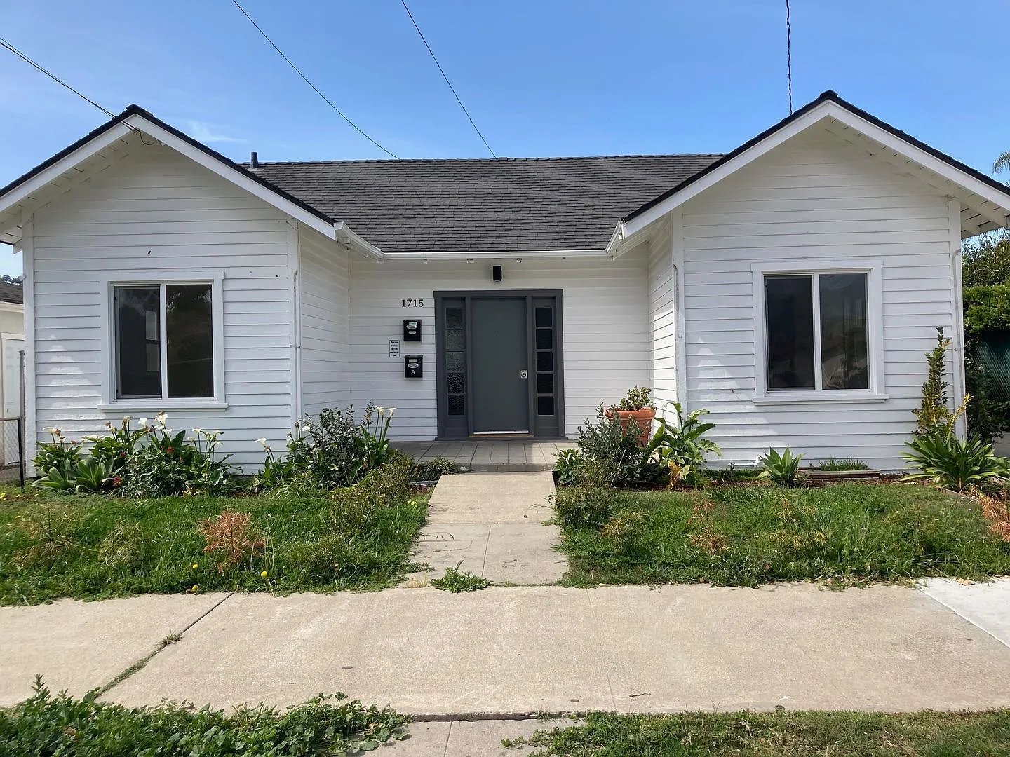 1715 Chino Street — Photo 1