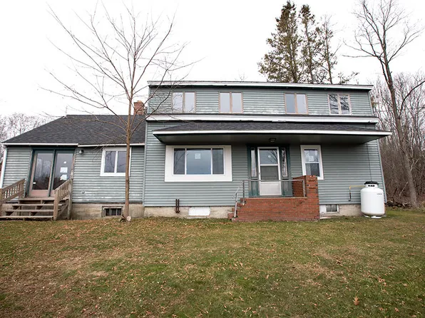 7 Kindred Spirits Way, Bucksport, ME 04416