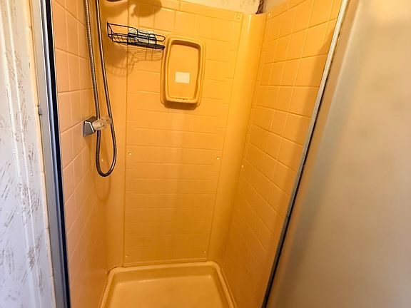 5th image of 431 Rocky Ridge Ln