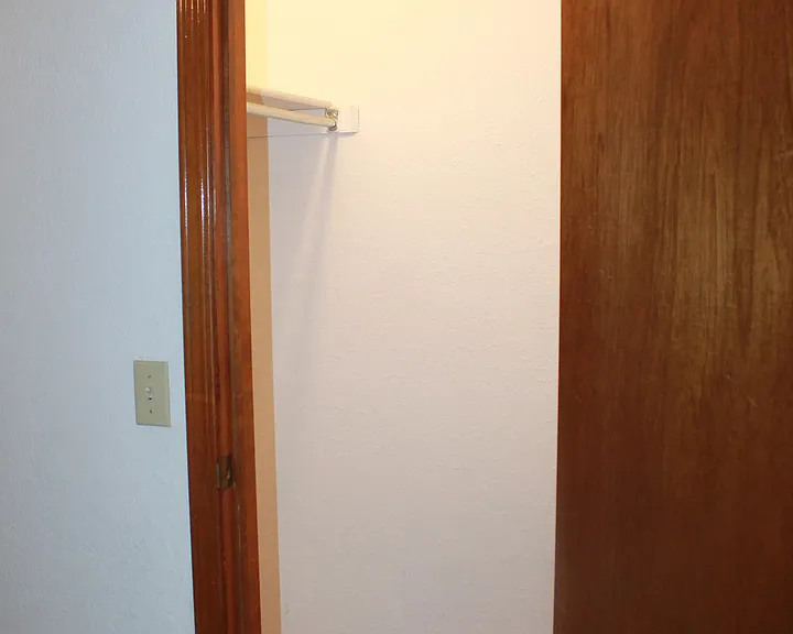 1120 Tall Oaks Dr — Photo 10