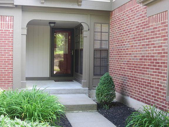 2nd image of 1616 Shady Cove Ln