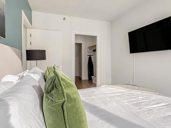 5th image of 1401 S Michigan Ave #1013A