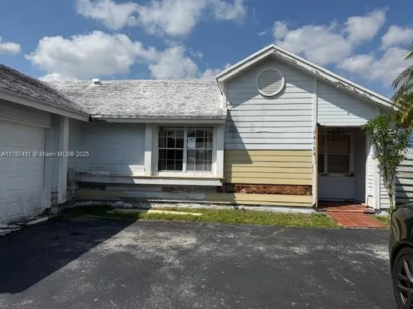 14134 SW 100th Ter, Miami, FL 33186
