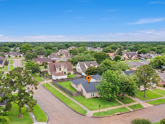 3rd image of 10103 Sagemill Dr