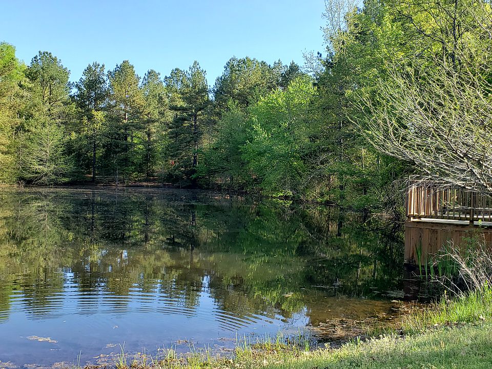 Lakeview with fishing deck