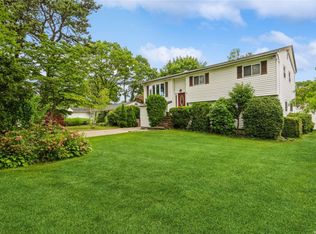 115 Southern Blvd, Hauppauge, NY 11788