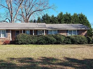 1100 Callaway Cir, Bishop, GA 30621