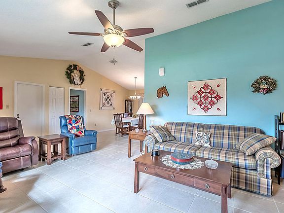 3rd image of 1409 Minkoff Dr