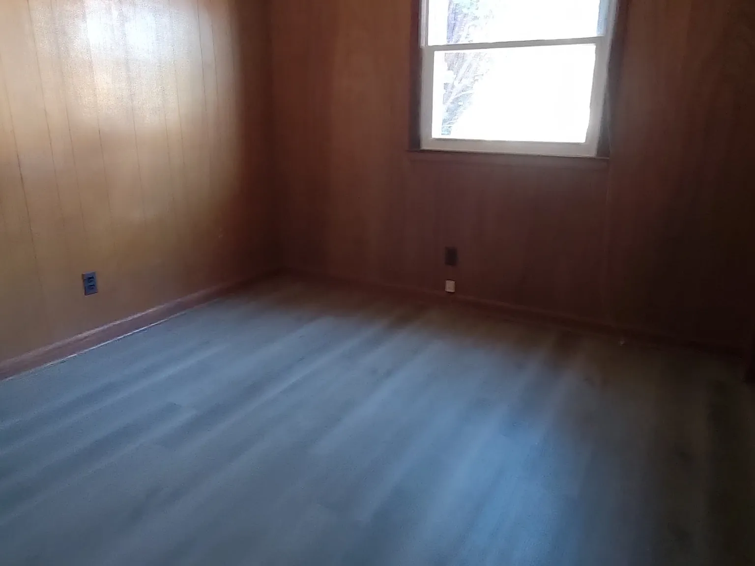 5 bed, 2025 sqft, $690 — Photo 3