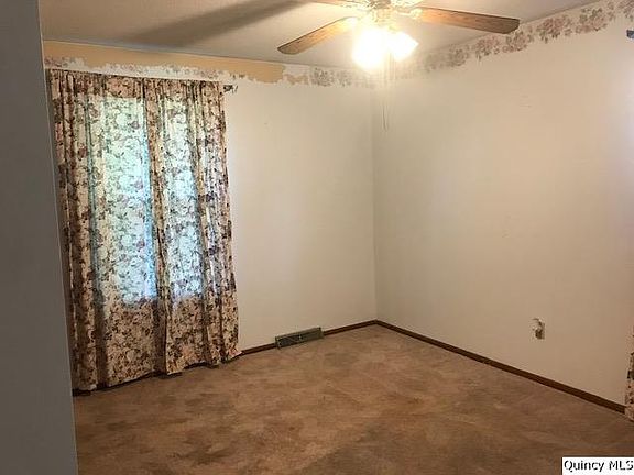 4th image of 2300 S 12th St