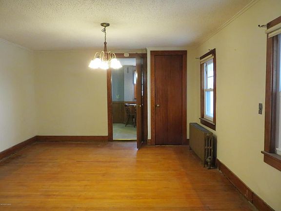 4th image of 24 Fredella Ave