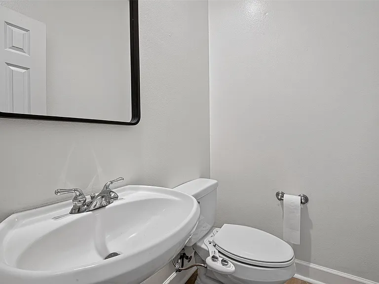 5410 Rose St — Photo 38
