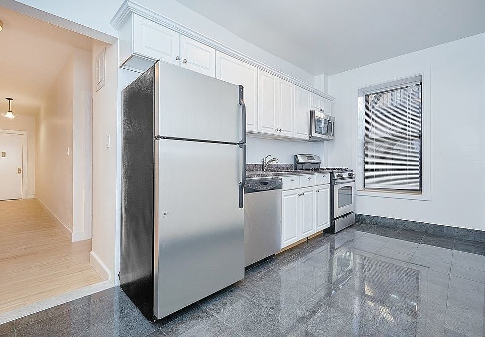 1st image of 31 Ocean Pkwy APT 1L