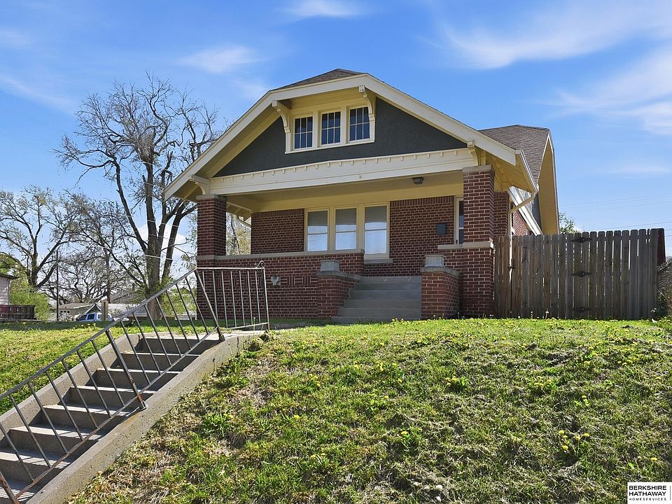 1st image of 2753 N 47th Ave