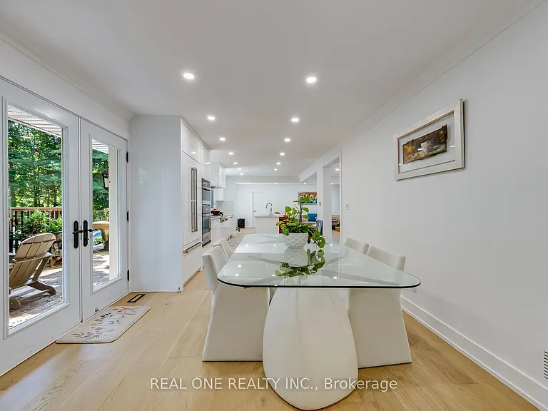 814 Calder Rd — Photo 15