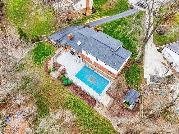 3rd image of 9959 Walnutridge Ct