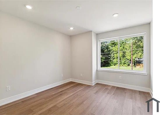 5th image of 2215 N 7th St Unit 2