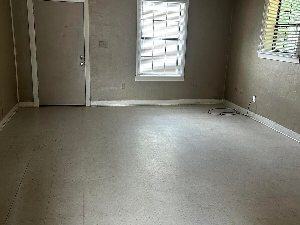 1st image of 240 Sawmill Rd #D
