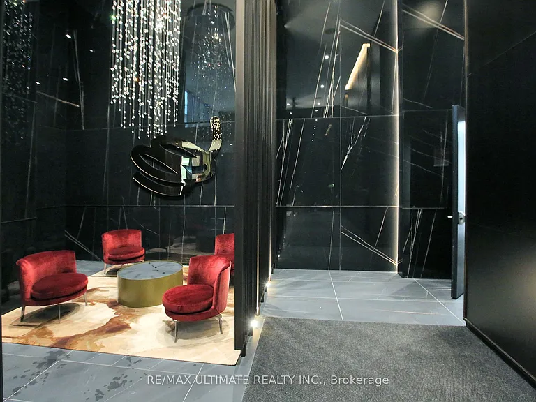 11 Yorkville Ave #1902 — Photo 3