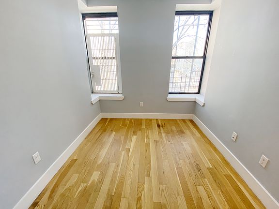 3rd image of 375 Howard Ave #2B