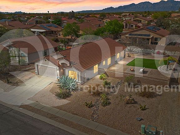 3rd image of 8875 E La Palma Dr