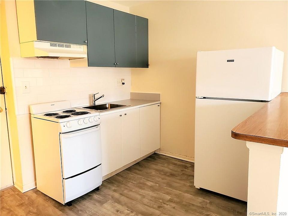 2580 Main St Stratford CT Zillow