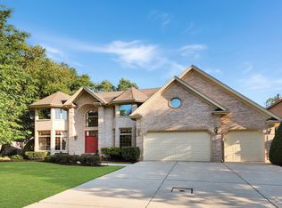 400 Woodside Dr, Wood Dale, IL 60191