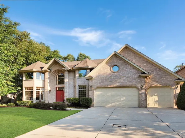 400 Woodside Dr, Wood Dale, IL 60191