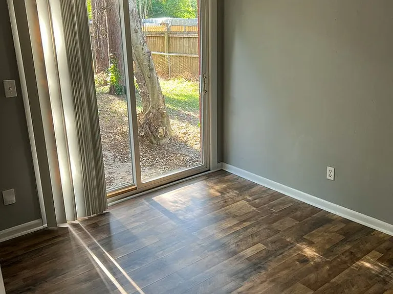 6255 Memphis Ave — Photo 11