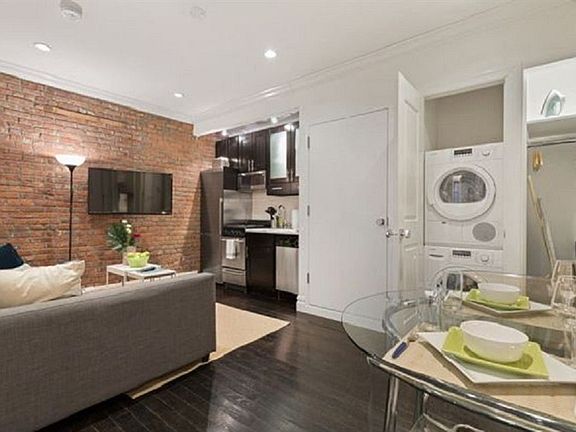 3rd image of 412 W 36th St #4