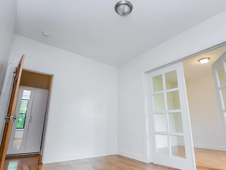 415 Saint Johns Pl #6 — Photo 11