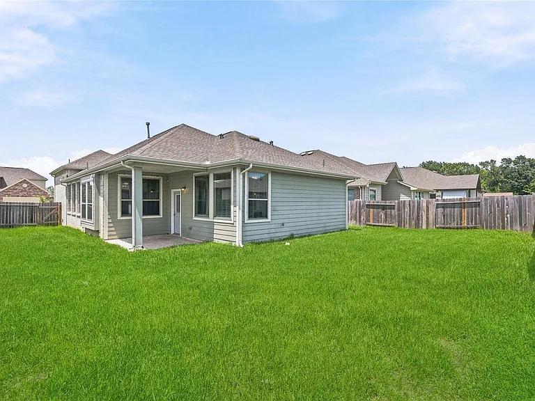 8422 Bay Orchard Dr — Photo 23