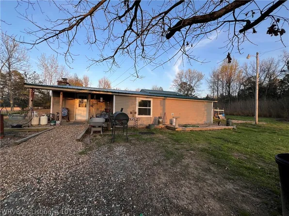 18222 N Highway 215, Mountainburg, AR 72946