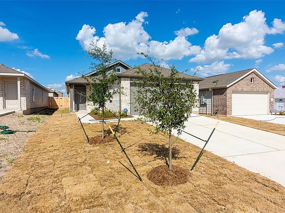 3rd image of 149 Starpacker Ln