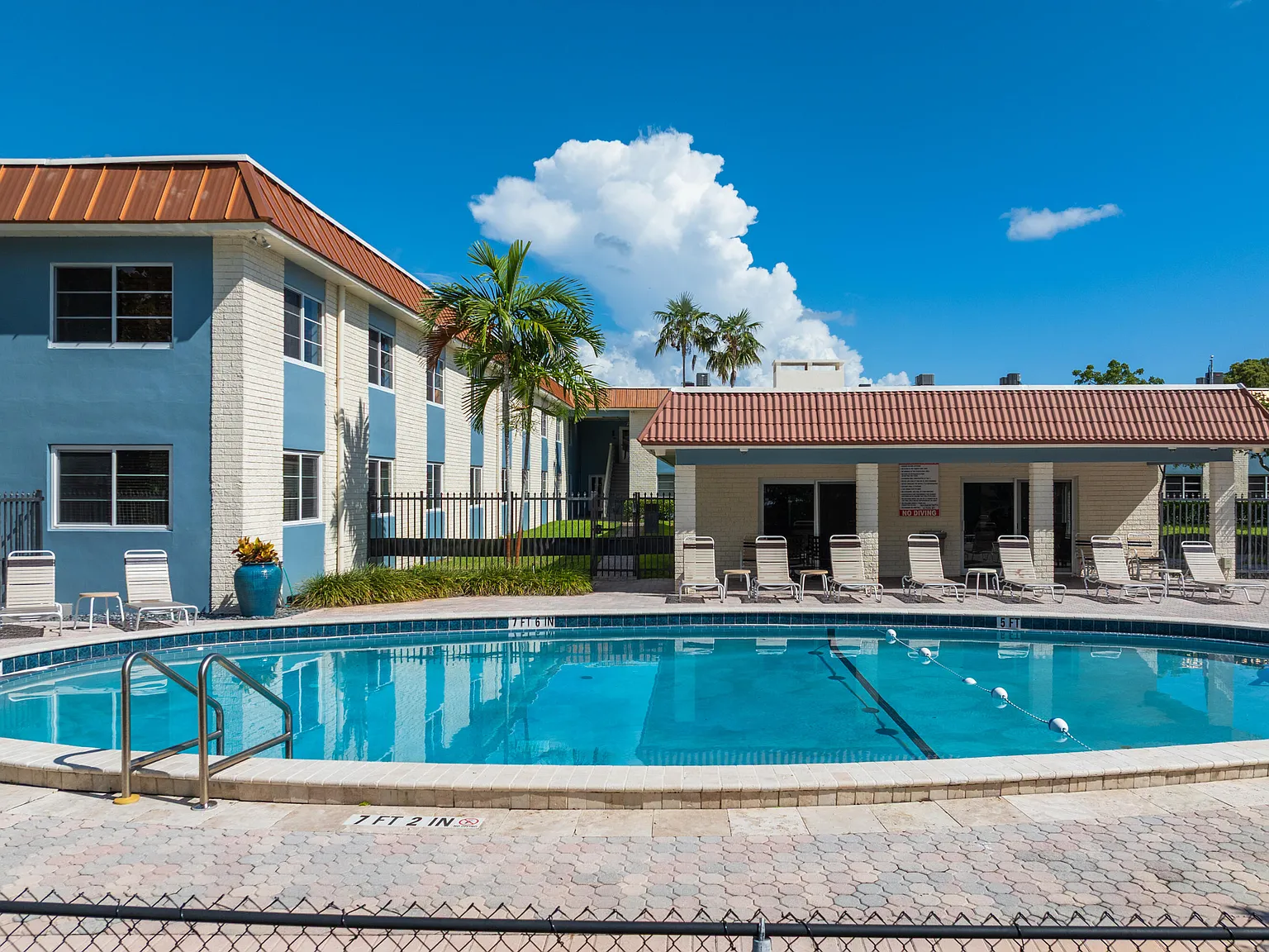 2 bed, 2.0 bath, 1180 sqft, $2,200 — Photo 1