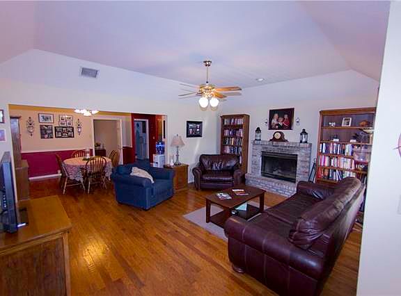 5th image of 600 Aqua Vista Dr