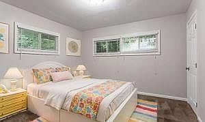 5th image of 3409 Hyland Dr