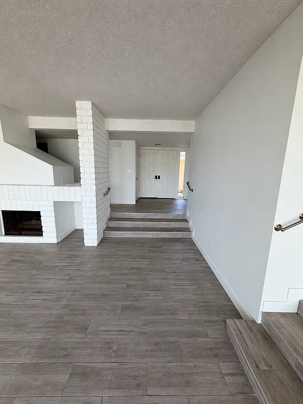 2 bed, 2.0 bath, 1610 sqft, $4,800 — Photo 4