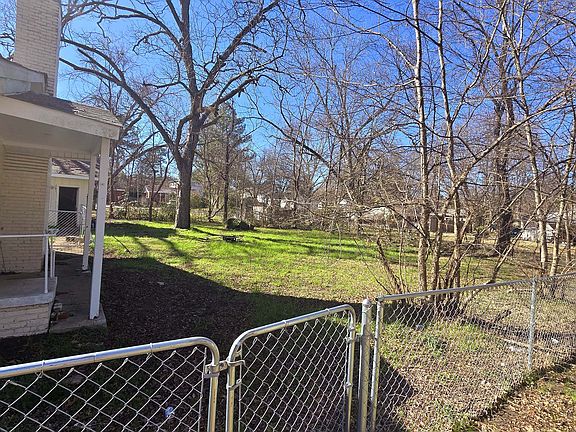 Fenced in rear yard