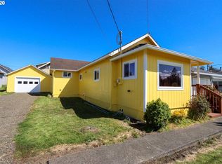 2520 7th St, Tillamook, OR 97141