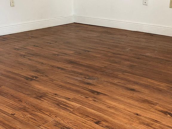 5th image of 17190 SW 94th Ave #102