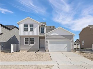 1554 E Pheasant Rd, Eagle Mountain, UT 84005