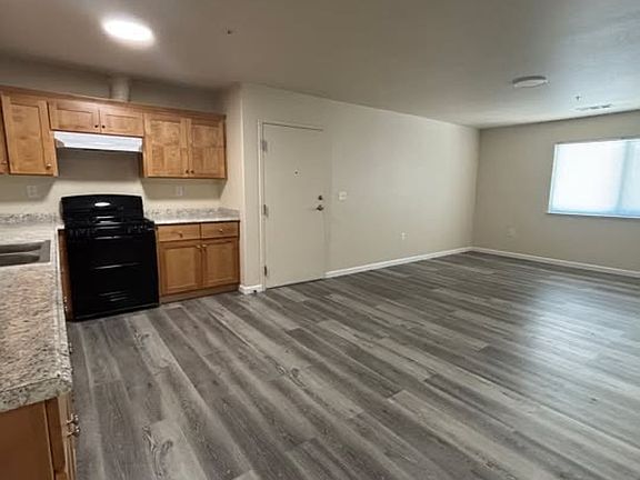 3rd image of 1428 Monterey St #202