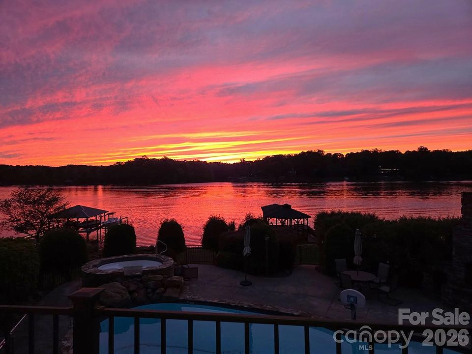 1st image of 263 Quiet Waters Rd