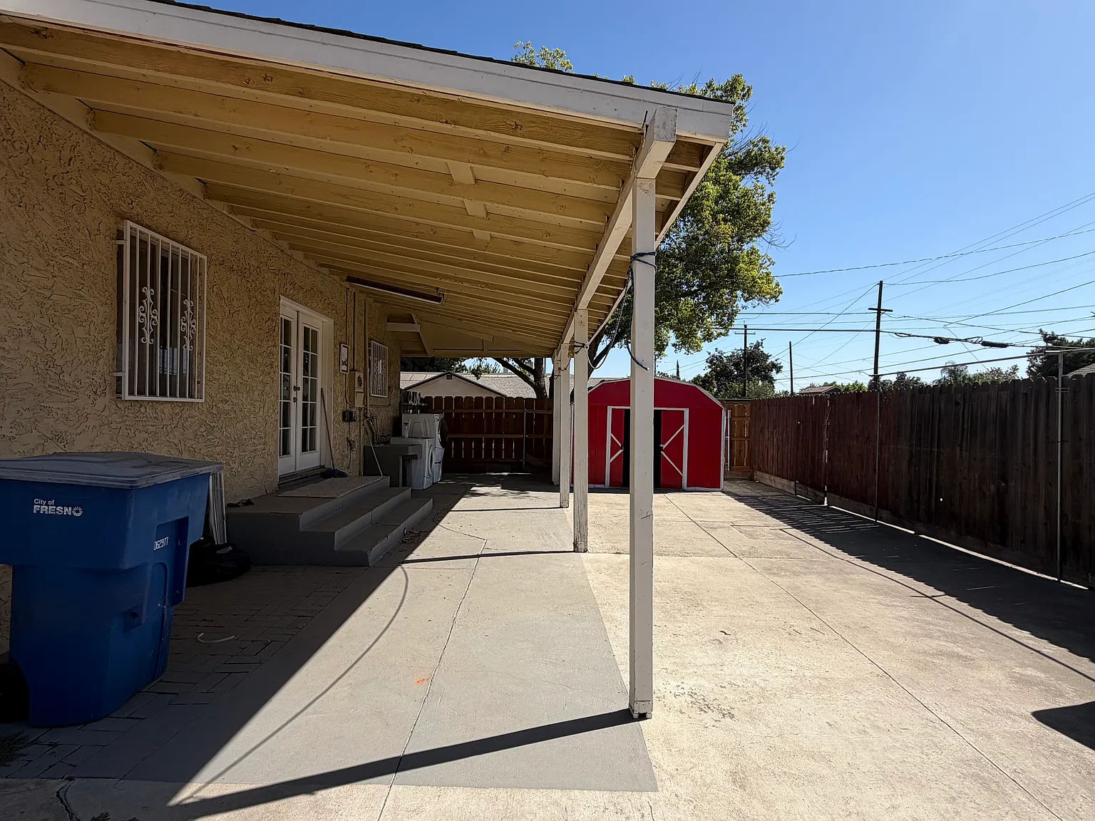3154 E McKenzie Ave — Photo 2