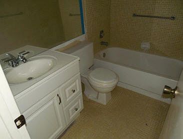 5th image of 159 Westbury Cir #I